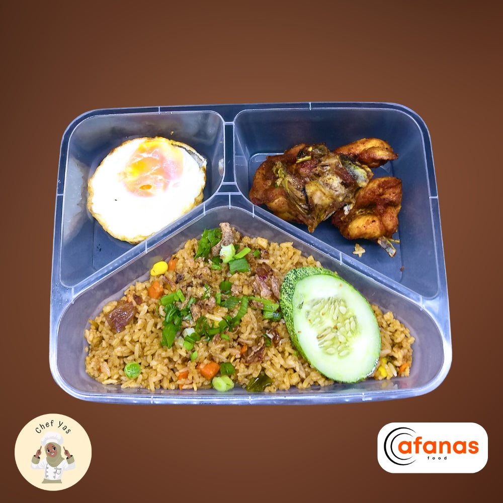 Nasi Goreng Tomyam + Ayam (MOQ 10 Pax)